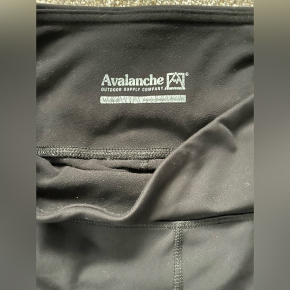 Avalanche Black Outdoor Leggings - Picture 7 of 7